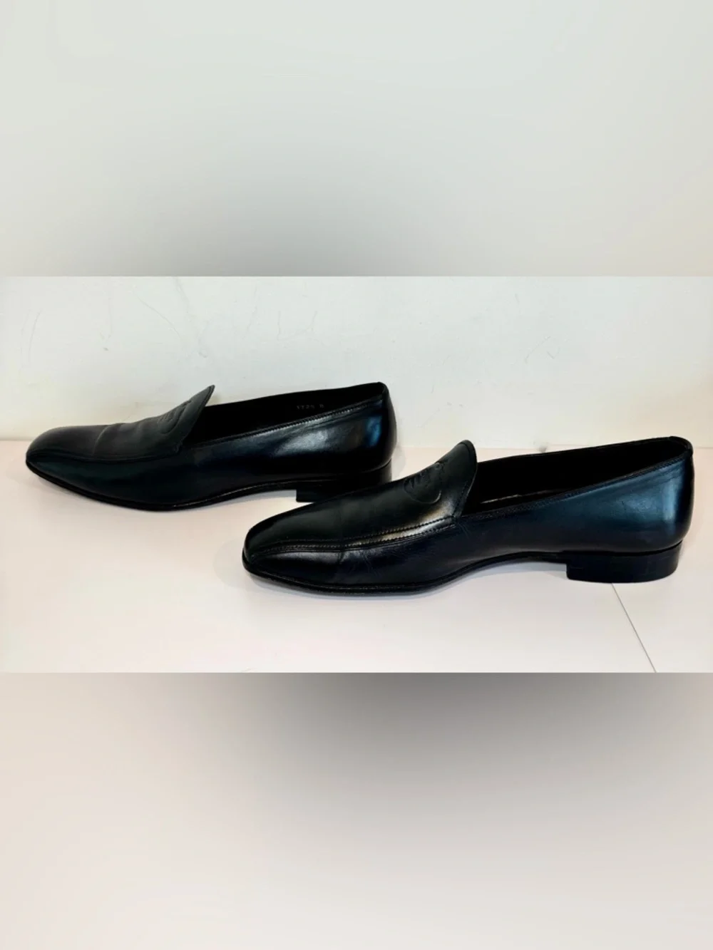 Prada Black Leather Logo Embossed Men’s Slip On Loafers, Sz 8.5